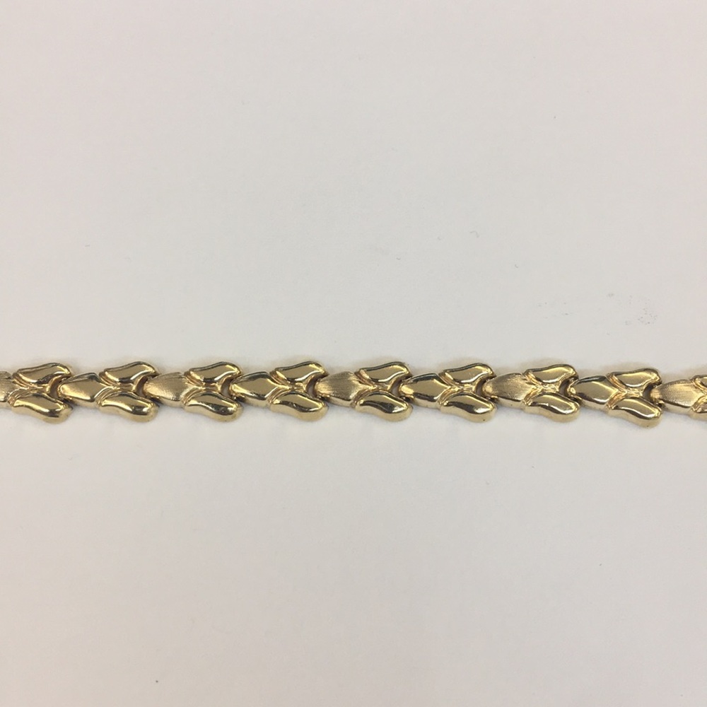 14k Yellow Gold V Shape Link Women's Bracelet - Picture 4 of 6